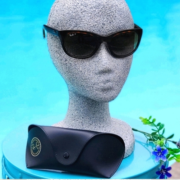 RAY-BAN Brown Gradient Rectangular Sunglasses, New - Picture 11 of 15